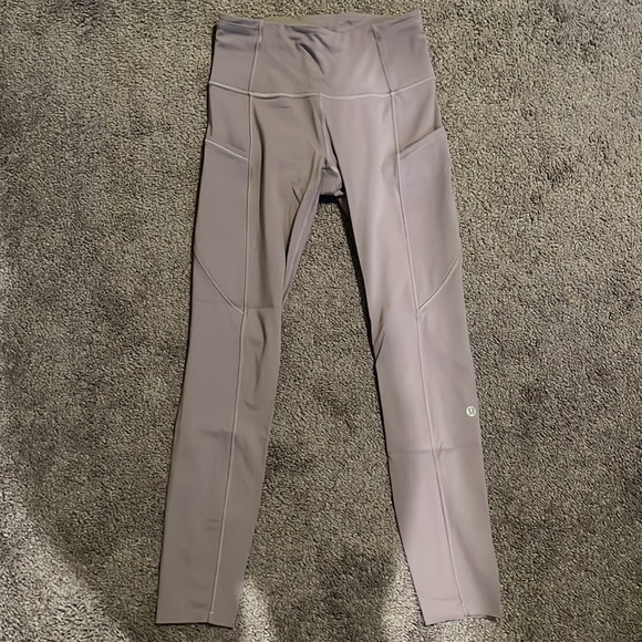 Lululemon Fast and Free Leggings - Picture 2 of 4